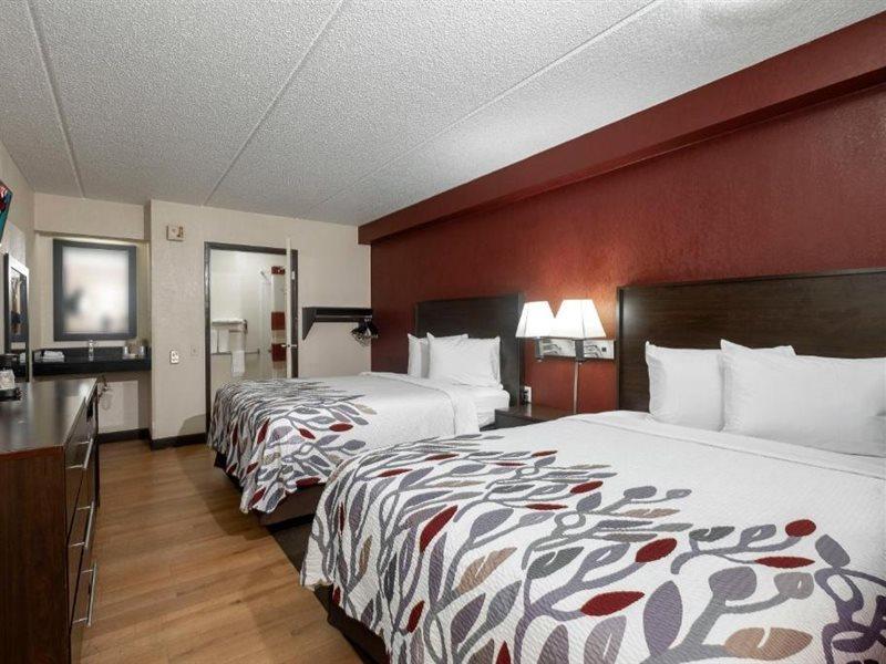 Red Roof Inn Champaign - University Экстерьер фото