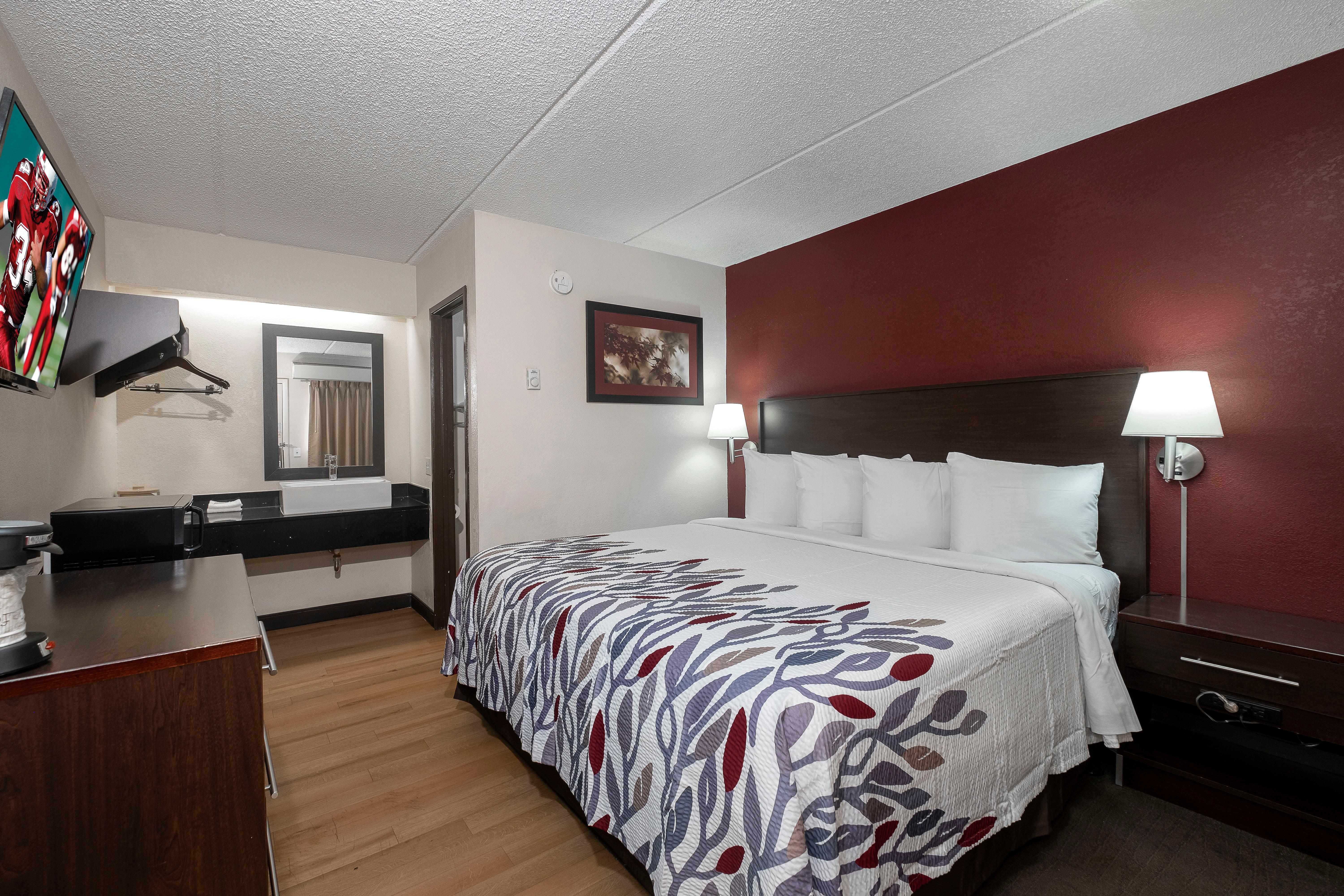 Red Roof Inn Champaign - University Экстерьер фото