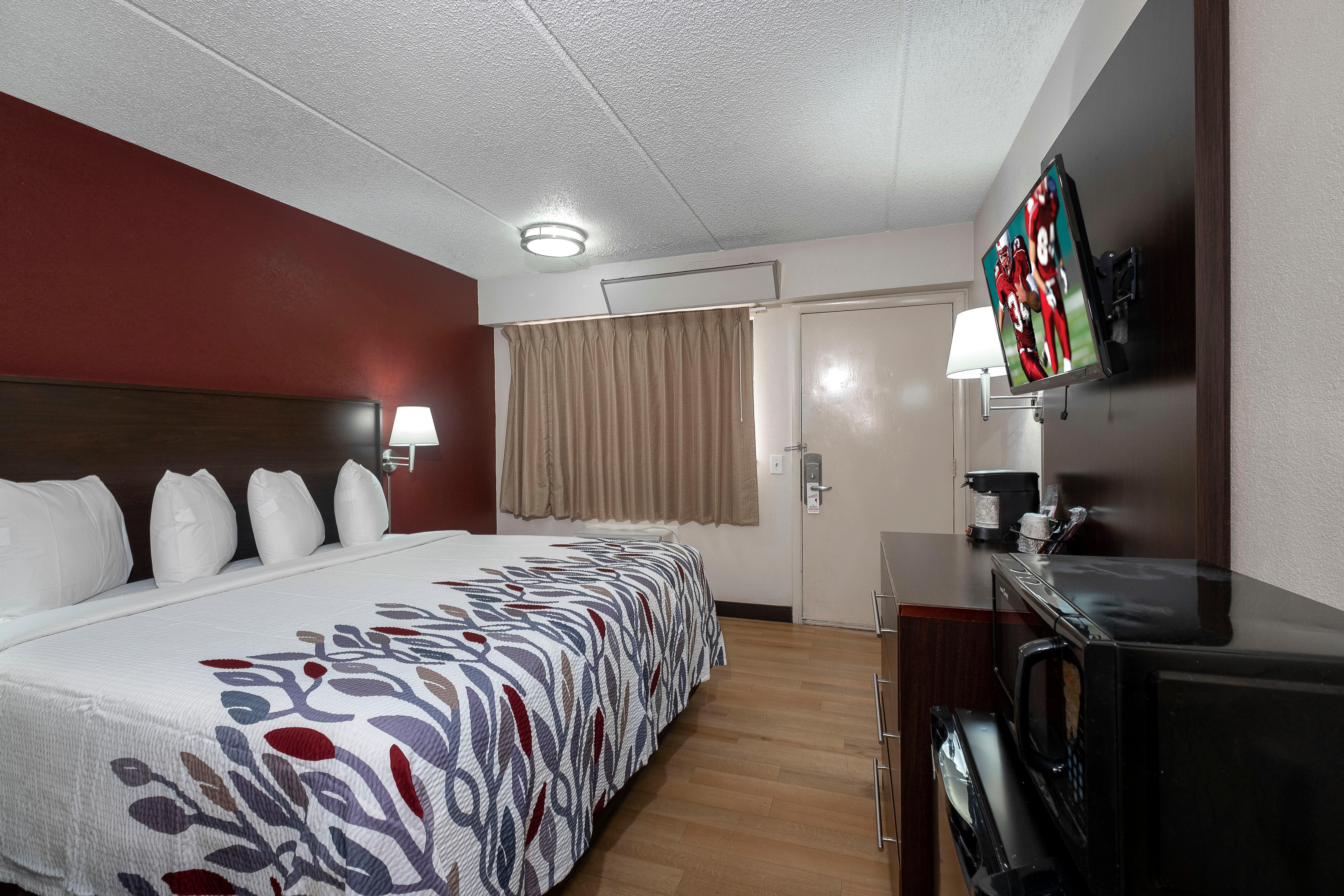 Red Roof Inn Champaign - University Экстерьер фото